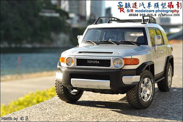 TOYOTA FJ CRUISER by AUTOart 068.JPG