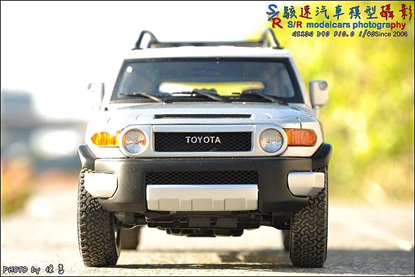 TOYOTA FJ CRUISER by AUTOart 070.JPG