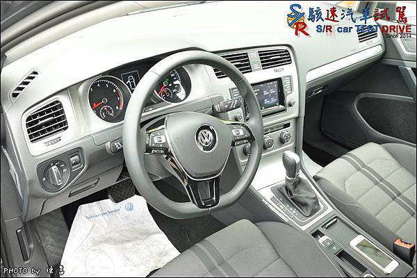 VW GOLF VII 1.2TSI 009.JPG