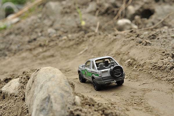 Land Rover Freeleader by Matchbox 020.JPG