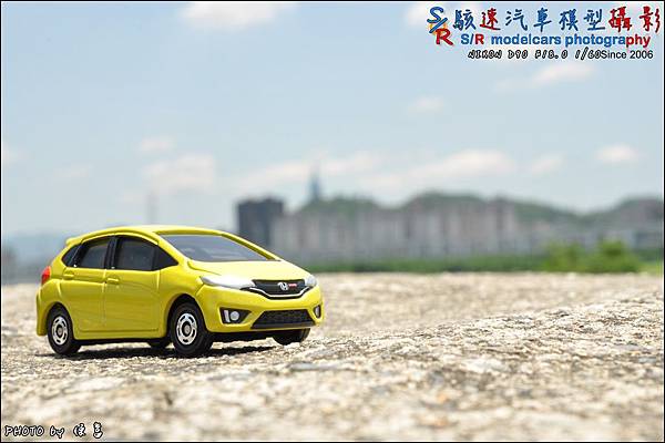 Honda Fit III by Tomica 019.JPG