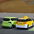 TOYOTA SIENTA by Tomica 024.JPG