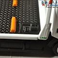 NISSAN ATLAS SAFETY LOADER by Tomica Limited Vintage 005.JPG