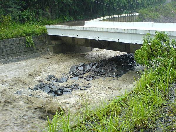 6月13日荷娃雅恩橋淤積