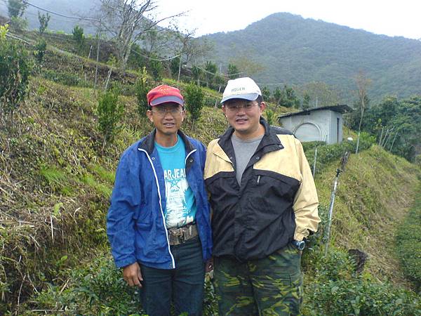 蔡英志老師參觀茶園