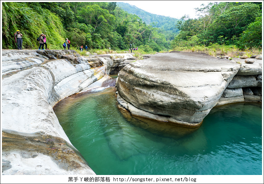 雲林 草嶺奇景 萬年峽谷 新增2015年12月之照片 黑手ㄚ峻的部落格 痞客邦