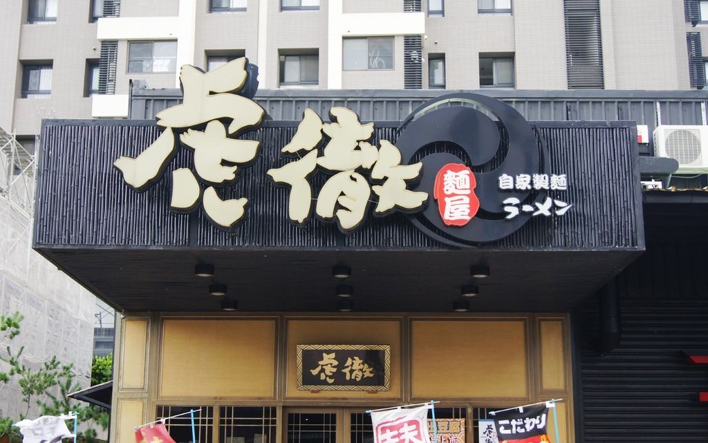 02.jpg 02.jpg