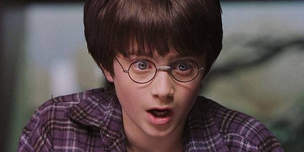 jk-rowling-begged-fans-not-to-spoil-the-new-harry-potter-play-but-the-entire-plot-has-made-it-online.jpg