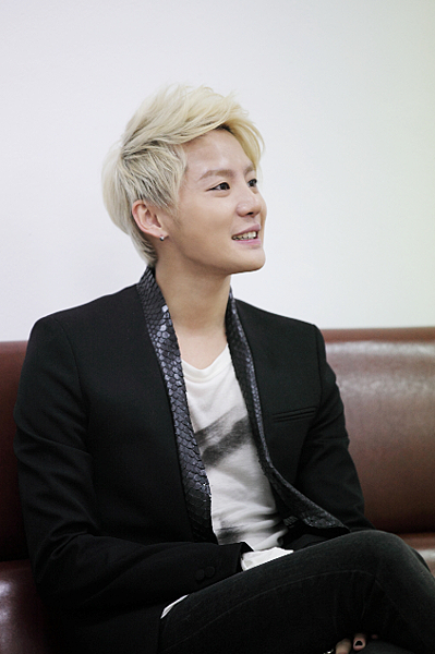 120417 Junsu from JP website-2