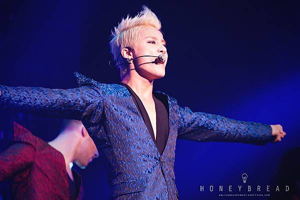 120519 by HONEYBREAD-2