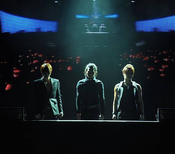 JYJ 2010 Con-1