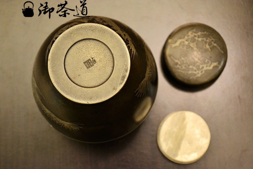 老錫罐茶罐茶心壷四君子松梅花樣錫半製６２０g【御茶道日本老鐵壺 