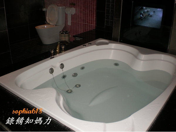 高雄杜拜.jpg