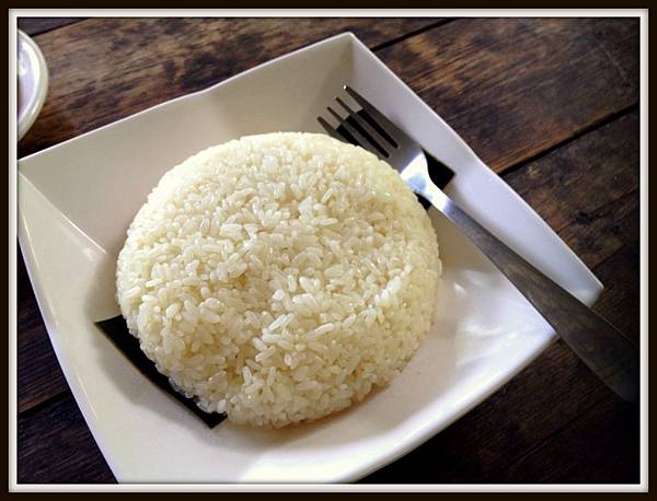 小酒館必點美食-糯米飯 ( 一份約兩人食用) Steamed Sticky Rice