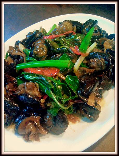 原味美食-塔香螺肉 (人氣下酒菜) Fried Snails (with Basils, Green Onions, Ginger and Garlics)