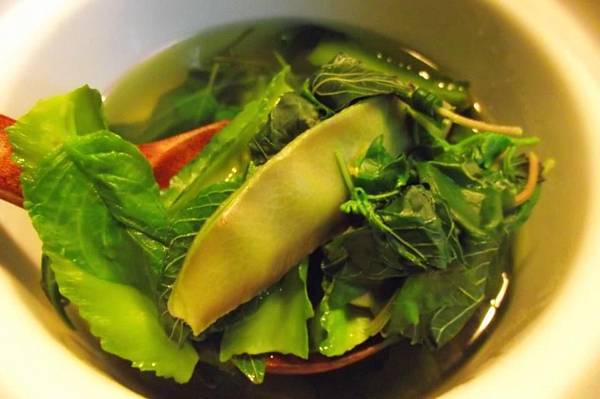 季節原味美食-野菜湯 Wild Vegetable Soup