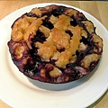 blueberry pie3.JPG