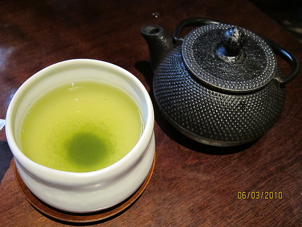 茶庵-某綠茶1.JPG