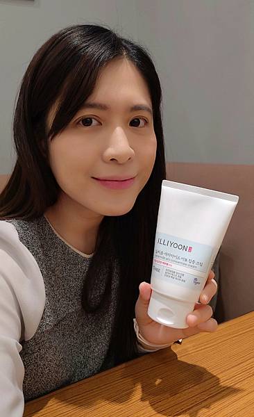 敏弱肌保養推薦!一理潤神經醯胺系列全效沐浴露、舒敏保濕乳 敏弱肌保養推薦!一理潤神經醯胺系列全效沐浴露、舒敏保濕乳