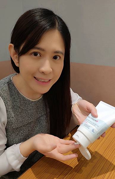 敏弱肌保養推薦!一理潤神經醯胺系列全效沐浴露、舒敏保濕乳