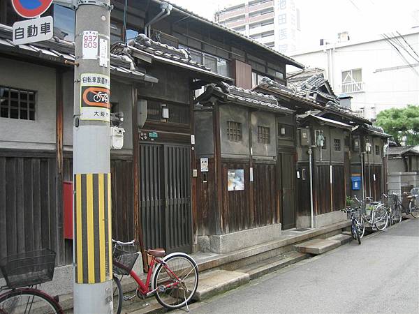 巷子裡的古老日式房子