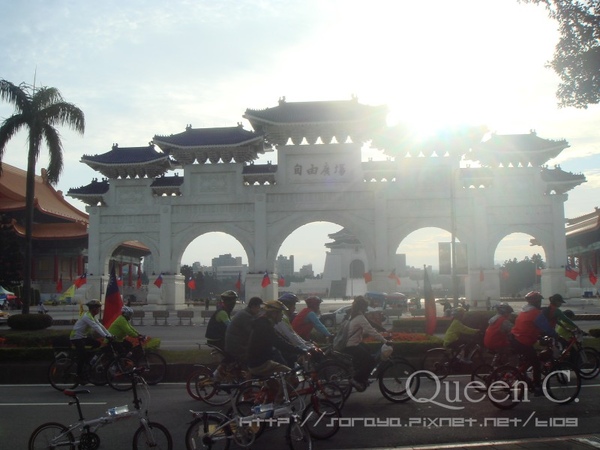 Bike-014.jpg Bike-014.jpg