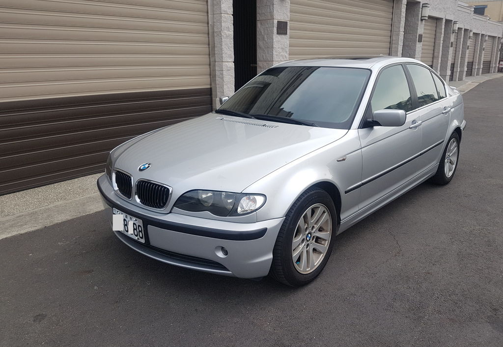 已售出 03年式bmw 3i 2 2 銀色 經典直六稀有釋出 B閣 痞客邦