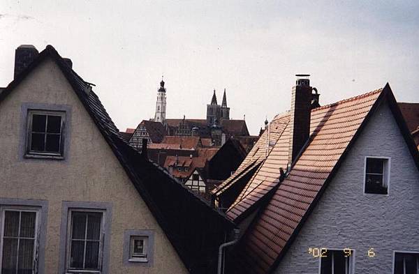 德國浪漫大道羅騰堡城牆俯拍城內建築