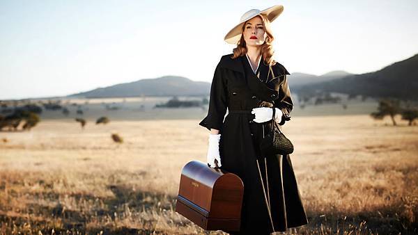 The_Dressmaker_-_I_1014217a.jpg