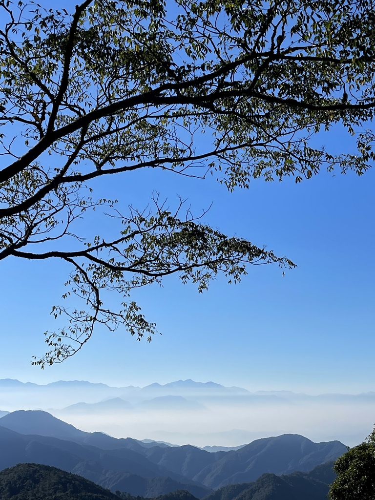 追山 ─ 大雪山200林道50K + 北三叉山登山口親子騎乘