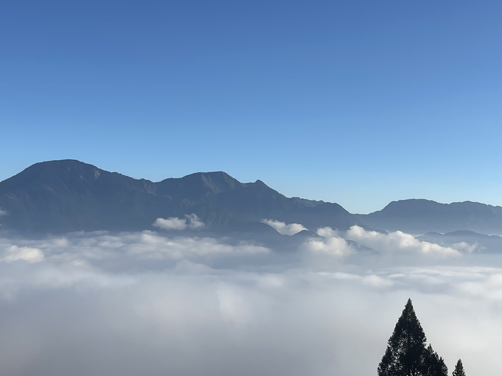 追山 ─ 大雪山200林道50K + 北三叉山登山口親子騎乘