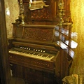 古色古香的鋼琴