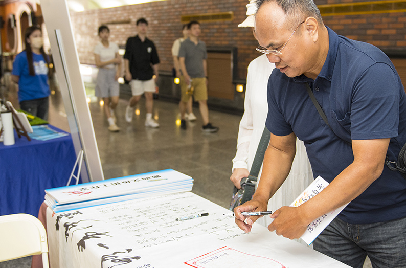 DSC_5996.JPG DSC_5996.JPG