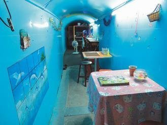 基隆防空洞咖啡店 喝咖啡聊戰爭