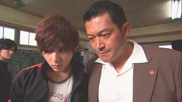 (金田一少年事件簿N.Kindaichi.Shonen.no.Jikenbo.N.Ep01.Chi_Jap.HDTVrip.704X396-YYeTs人人影视.rmvb)[00.29.06.640].jpg