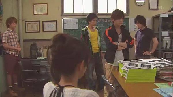 (金田一少年事件簿N.Kindaichi.Shonen.no.Jikenbo.N.Ep01.Chi_Jap.HDTVrip.704X396-YYeTs人人影视.rmvb)[00.42.36.312].jpg