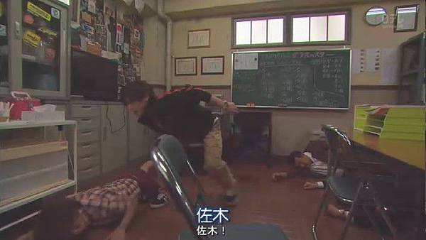 (金田一少年事件簿N.Kindaichi.Shonen.no.Jikenbo.N.Ep01.Chi_Jap.HDTVrip.704X396-YYeTs人人影视.rmvb)[00.45.18.729].jpg