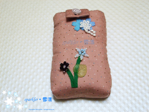 粉嫩水晶串珠小花園．手機袋
