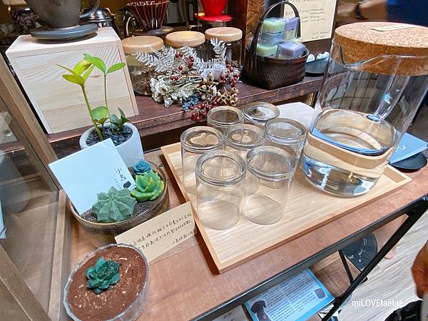 UNADJUSTEDNONRAW_thumb_729.jpg UNADJUSTEDNONRAW_thumb_729.jpg