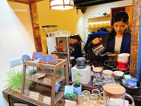 UNADJUSTEDNONRAW_thumb_737.jpg UNADJUSTEDNONRAW_thumb_737.jpg