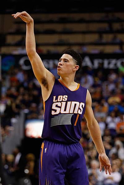 Devin+Booker+New+York+Knicks+v+Phoenix+Suns+QiTVSIuinmAx.jpg