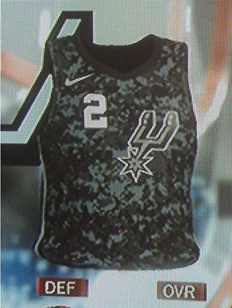 spurs.jpg spurs.jpg