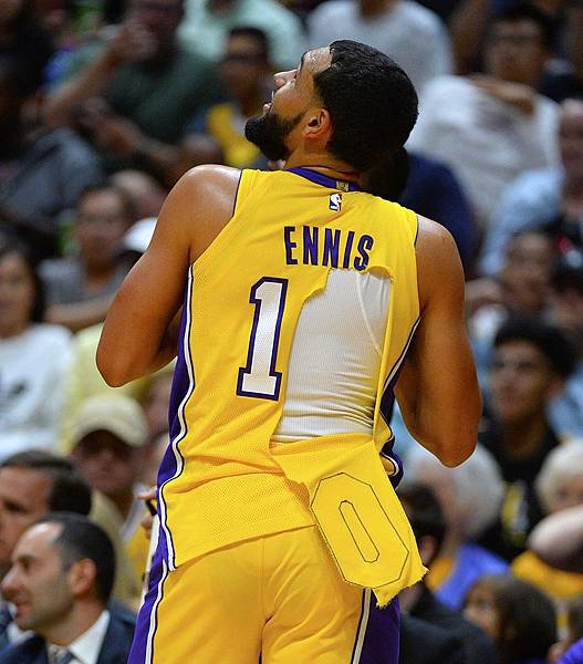 ennis.jpg ennis.jpg