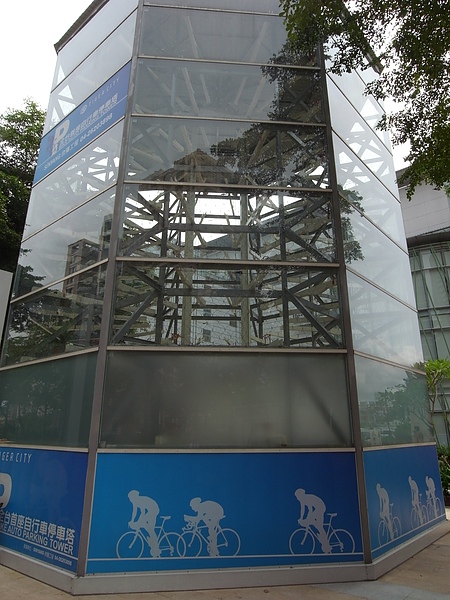 台中市TIGER CITY購物中心自行車停車塔 (10).JPG