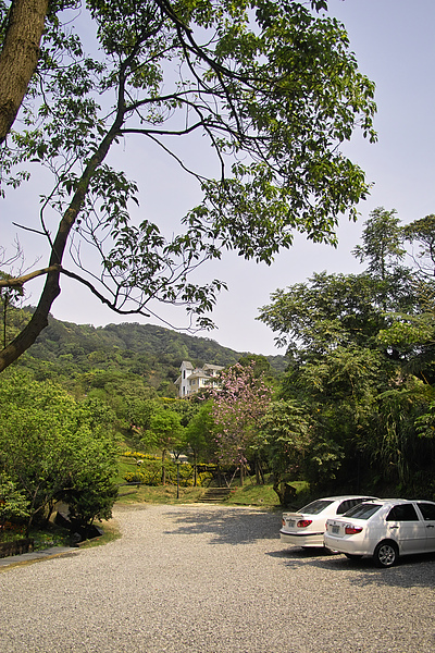 台北北投發現花園停車場.jpg