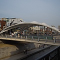 韓國清溪川造型橋.jpg