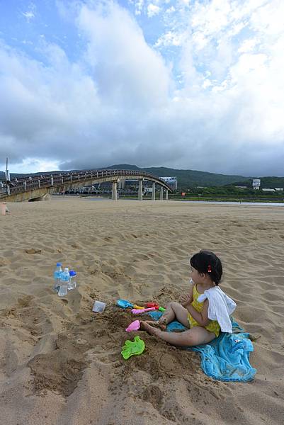 亞亞的福隆踏浪 (5).JPG