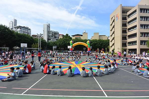 亞亞體育運動表演會 (2).JPG