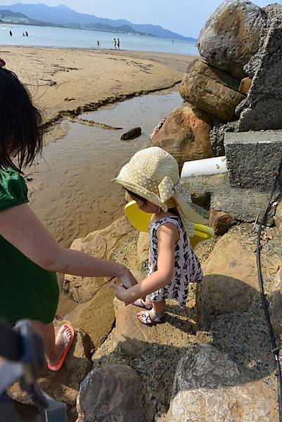 亞亞與妹妹的夏末踏浪 (28).JPG