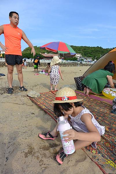 亞亞與妹妹的夏末踏浪 (35).JPG